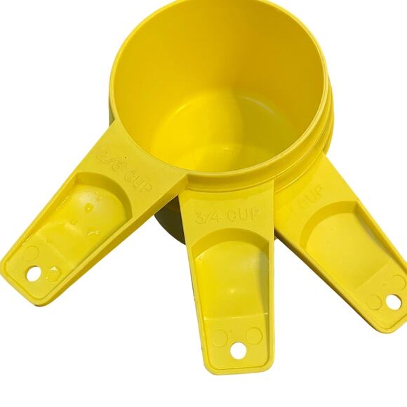 Tupperware Measuring Cups Yellow Nest Stackable Lot x5 761 762 763 764 Vintage - Picture 9 of 13